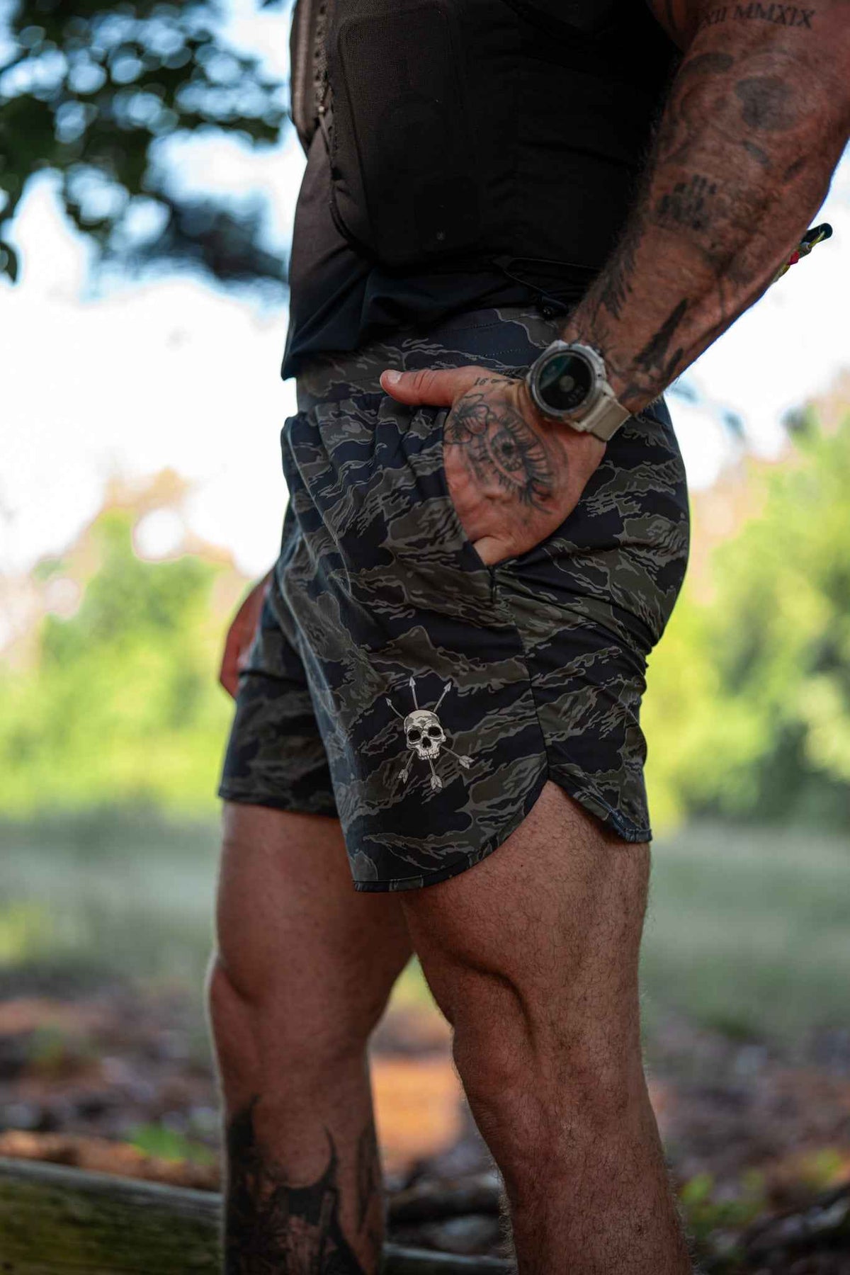 MEN'S | HYBRID SHORT : DEEP FOREST