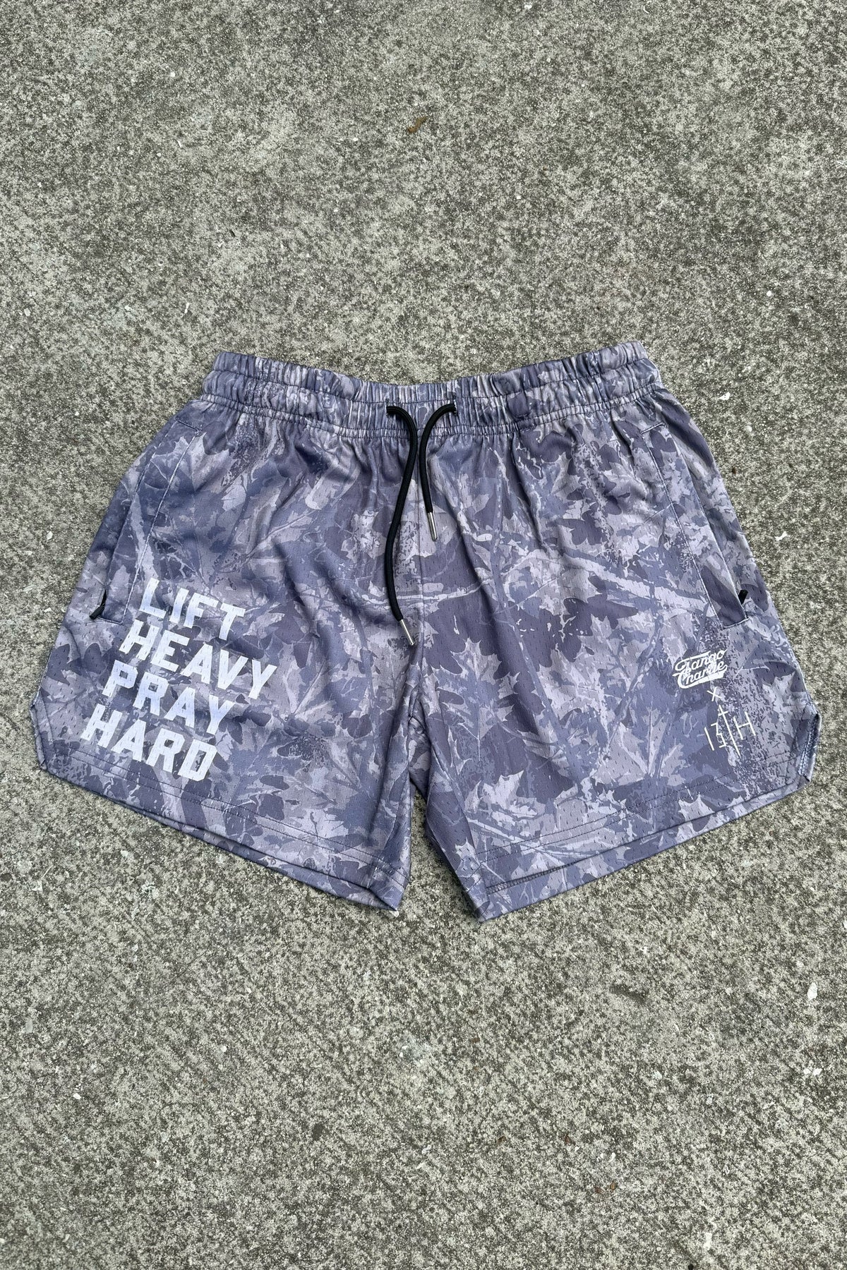 Men's Mesh Lifestyle Shorts | 5.5"- Lift Heavy Pray Hard Deadwood