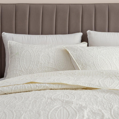 Oversized Medallion Quilt Set - Clara Collection